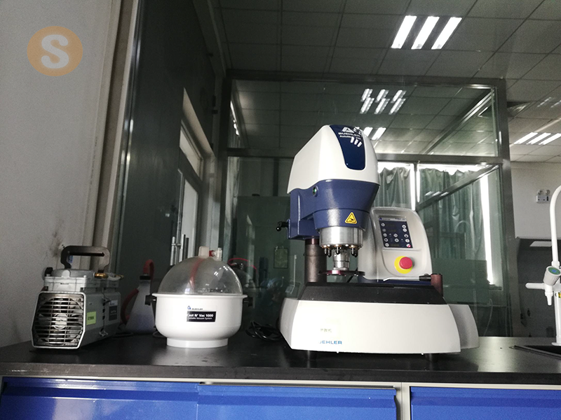 Buehler Polishing and Grinding Machine